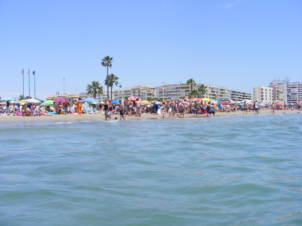 Apartamento Berry Playa Naufragos Torrevieja Exterior photo