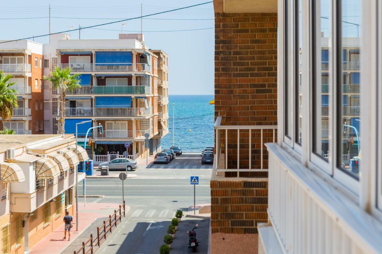 Apartamento Berry Playa Naufragos Torrevieja Exterior photo